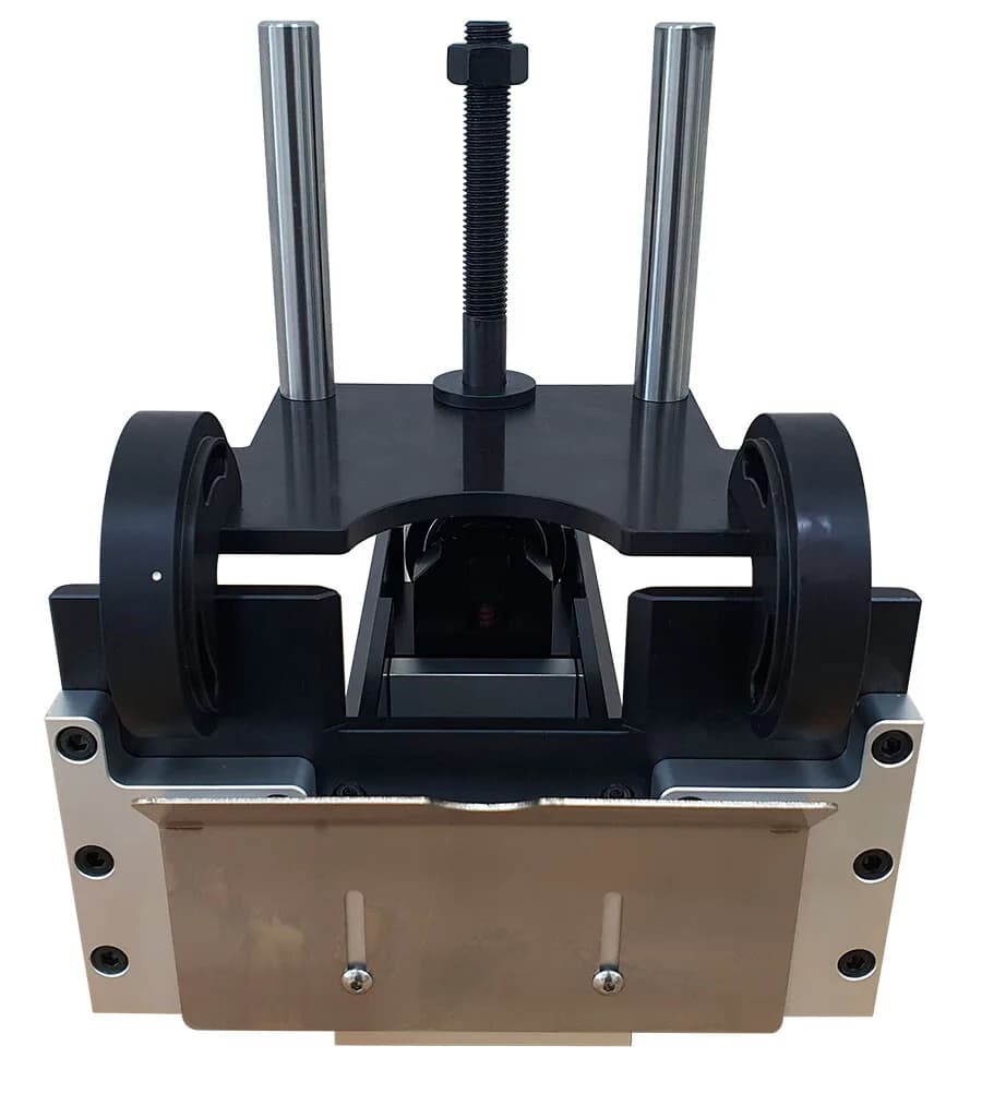 AHA Приспособление для крепления на трубах и листах AP1040-SD